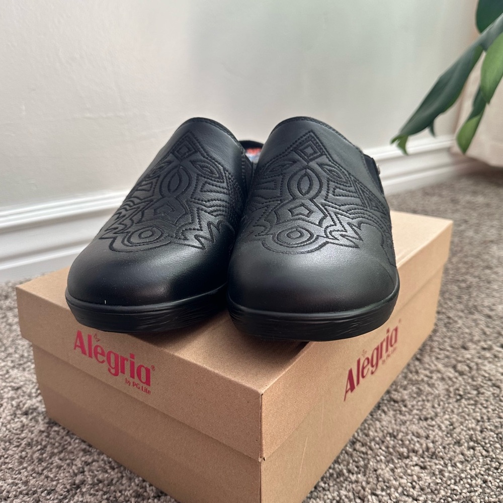 Alegria Sereniti Coal size 41.